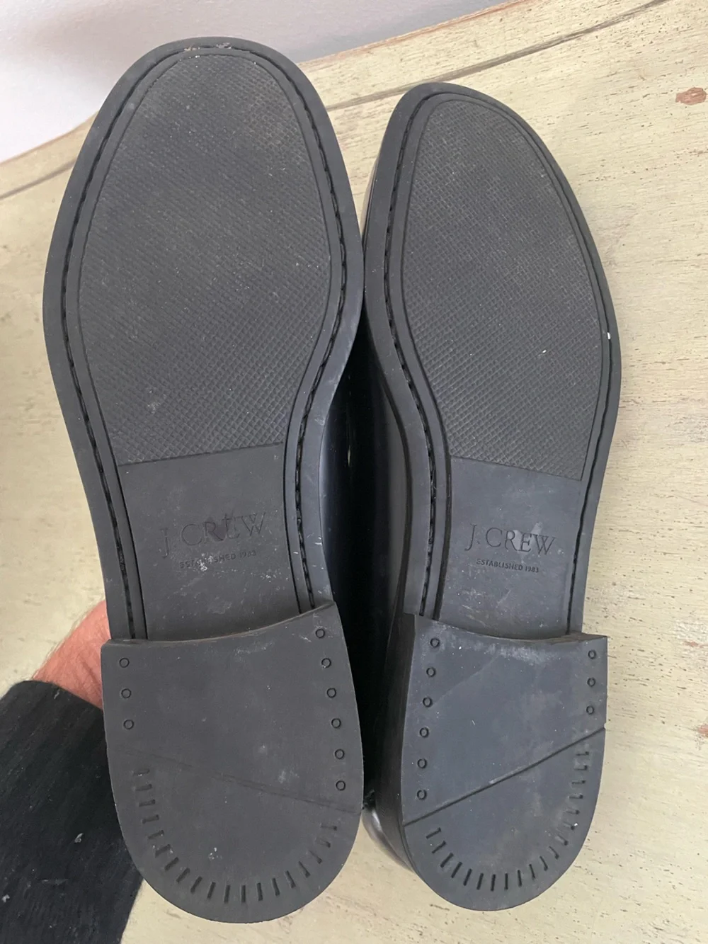 J. CREW Camden kiltie tassel loafers with rubber soles in Black 10.5 M CO578